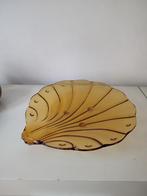 Amber kleurige fruitschaal van glas, Ophalen