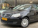 Volkswagen Polo 1.4-16V 80pk AIRCO | CRUISE | TREKHAAK | NAP, Voorwielaandrijving, Stof, Gebruikt, Zwart