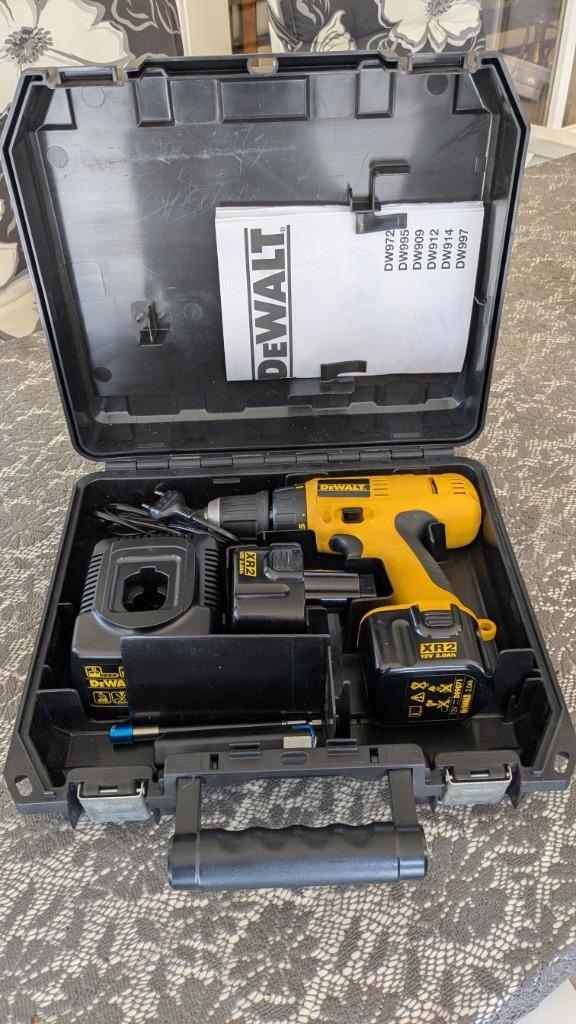 DeWalt DW912K2 Accu klopboormachine en 2 accu's 2V 2.0 Ah., Doe-het-zelf en Verbouw, Gereedschap | Boormachines, Zo goed als nieuw