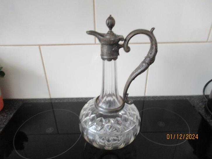 KRISTAL/GLAZEN SIERLIJKE KARAF MET TINNEN DEKSEL EN HANDVAT, Antiek en Kunst, Antiek | Glas en Kristal, Ophalen of Verzenden