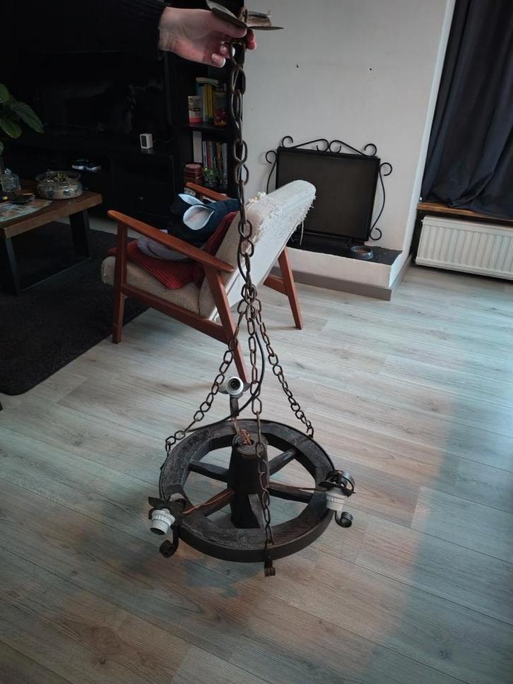 Wagenwiel hanglamp vintage, Antiek en Kunst, Antiek | Lampen, Ophalen