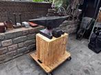 Aambeeld 250 kg., Doe-het-zelf en Verbouw, Ophalen, Gebruikt