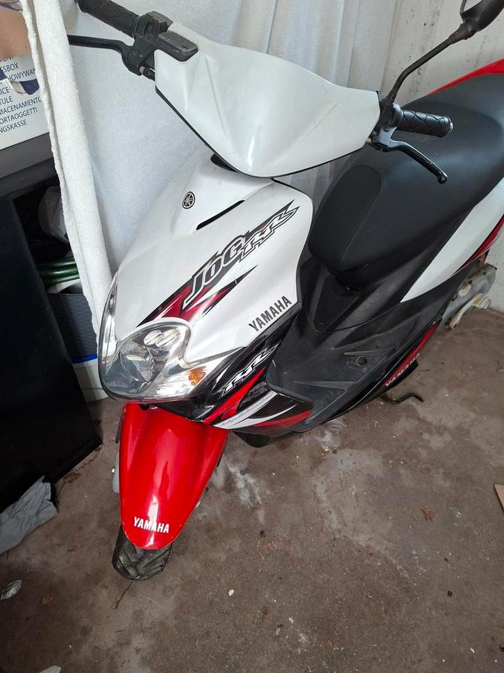 Yamaha Jog R, Fietsen en Brommers, Scooters | Yamaha, Gebruikt, JogR of RR, Maximaal 45 km/u, Benzine, Ophalen