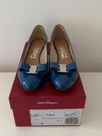 Salvatore Ferragmo - Mediterranean Blue, Schoenen met lage hakken, Blauw, Ophalen of Verzenden, Zo goed als nieuw