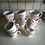 6 soepkommen+ 6 mokken met rozen borduurmotief, Ophalen of Verzenden, Zo goed als nieuw, Kom(men), Overige stijlen