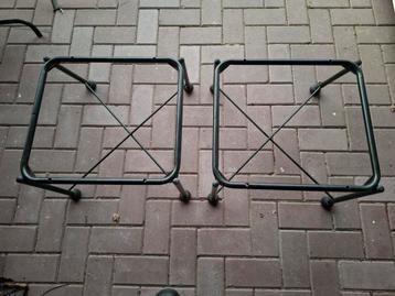 Montis Chaplin : Twee Onderstellen Zwart met rubberdoppen beschikbaar voor biedingen