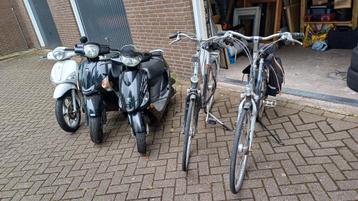 3 scooters en 2 fietsen.  beschikbaar voor biedingen