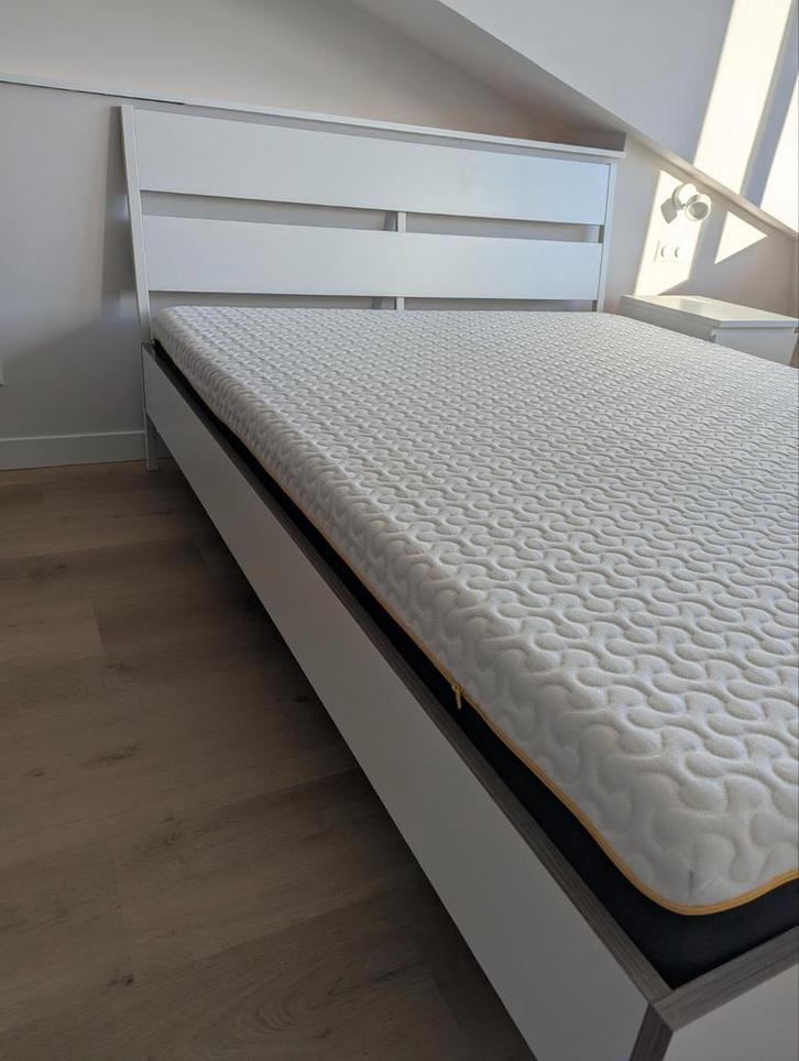 160 x 200 bedframe & mattress  // bedframe en matras, Huis en Inrichting, Slaapkamer | Bedden, Gebruikt, Tweepersoons, 160 cm