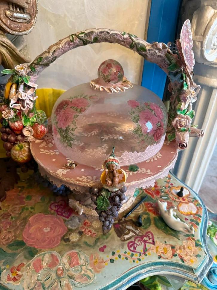 Barok tart etagère van gerecyclede materialen, Antiek en Kunst, Antiek | Glas en Kristal, Ophalen of Verzenden