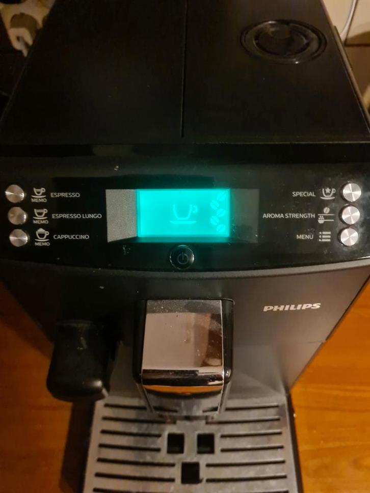 Philips Bonenmachine Type HD 8828, Witgoed en Apparatuur, Koffiezetapparaten, Gemalen koffie, Koffiemachine, Ophalen of Verzenden