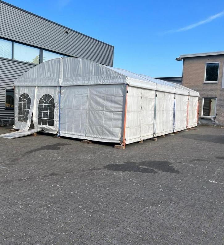 Te huur: Aluhal tent 6x12 meter, Tuin en Terras, Partytenten, Nieuw, Partytent, 2 meter of meer, 8 meter of meer, 6 meter of meer