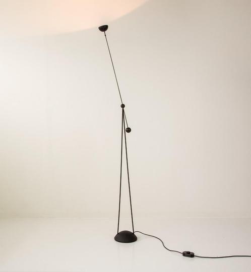 Yuki vloerlamp – Paolo Francesco Piva voor Stefano Cevoli, Huis en Inrichting, Lampen | Vloerlampen, Gebruikt, Metaal, Verzenden