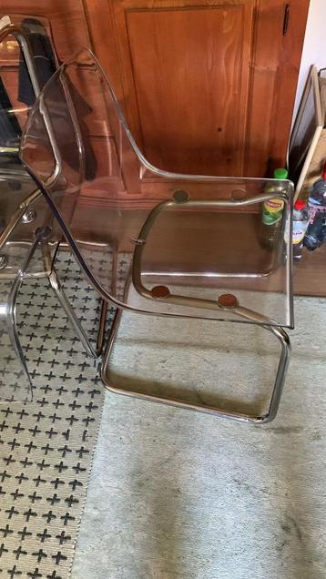 gratis eetkamerstoelen in goede conditie