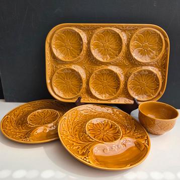Gien barbotine aardewerk servies voor artisjok  beschikbaar voor biedingen