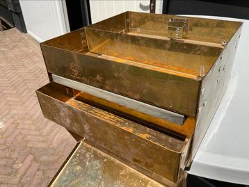 Koperen gereedschap kistje met extra lade (vierkant) beschikbaar voor biedingen