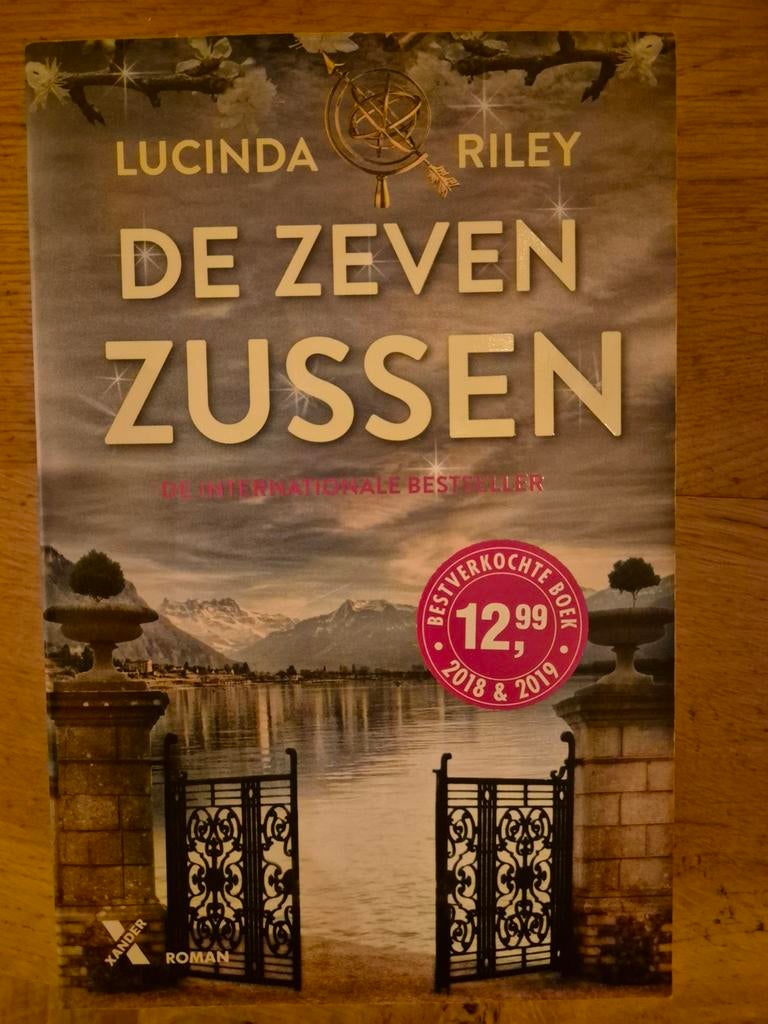 De Zeven Zussen - Lucinda Riley, Ophalen of Verzenden, Zo goed als nieuw, Lucinda Riley, Nederland