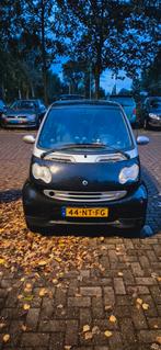 Smart 0.7 City Coupe 45KW AUT 2004 Grijs, Auto's, Smart, Achterwielaandrijving, Origineel Nederlands, 3 cilinders, Zilver of Grijs