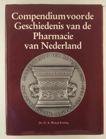 Compendium voor de geschiedenis van de pharmacie van Nederla beschikbaar voor biedingen