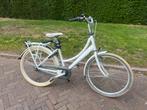 Supermooie witte fiets van batavus diva, Fietsen en Brommers, Fietsen | Dames | Damesfietsen, Ophalen, Zo goed als nieuw, Batavus