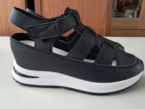 Leuke zwarte open schoenen maat 39/40, Kleding | Dames, Schoenen, Nieuw, Zwart, Ophalen of Verzenden