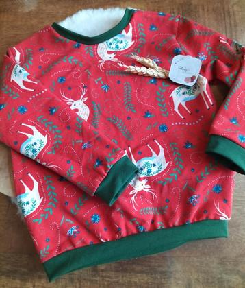 Nieuw handgemaakt sweater shirtje hertjes maat 74/80 beschikbaar voor biedingen