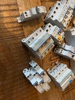 Diverse aardlek, installatie automaten zie omschrijving, Doe-het-zelf en Verbouw, Elektra en Kabels, Verzenden, Zo goed als nieuw