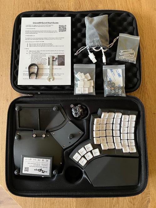 Glove80 Ergonomic Keyboard Revision 2 with Silent Switches, Computers en Software, Toetsenborden, Zo goed als nieuw, Qwerty, Draadloos