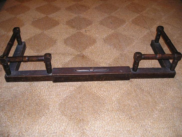 Antieke Engelse Houten Fender Slavonisch Eikenhout Ca 1870, Antiek en Kunst, Antiek | Woonaccessoires, Ophalen