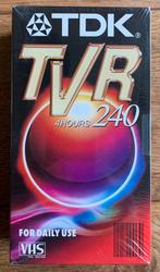 2x NOS TDK TVR-240 VHS videobanden NIEUW in folie TVR 240, Cd's en Dvd's, VHS | Film, Verzenden, Nieuw in verpakking