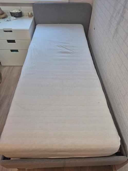 matrassen, Huis en Inrichting, Slaapkamer | Matrassen en Bedbodems, Zo goed als nieuw, Matras, 80 cm, 200 cm, Eenpersoons, Ophalen