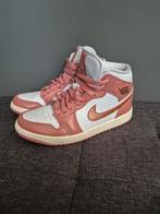 Nike Air Jordan 1 Mid Se Pink maat 37,5, Kleding | Dames, Schoenen, Ophalen of Verzenden, Zo goed als nieuw, Roze, Sneakers of Gympen