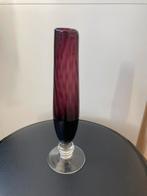 Mooi rood/paars smal vaasje, Ophalen of Verzenden