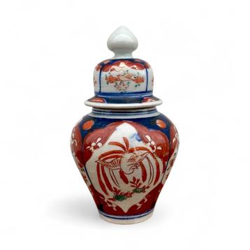 Antieke Japanse Imari Deksel Vaas  beschikbaar voor biedingen