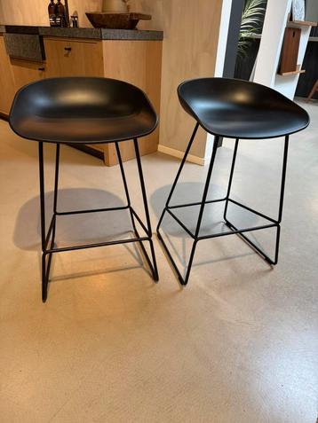 HAY About a stool zwart 2 krukken beschikbaar voor biedingen