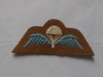 NEDERLANDS INDIE BORST EMBLEEM PARACHUTIST, Verzamelen, Ophalen of Verzenden, Landmacht, Nederland, Embleem of Badge