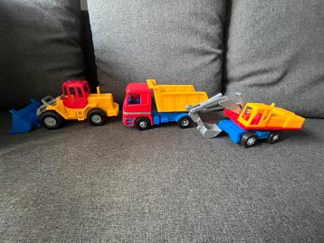 Speelgoed wagens beschikbaar voor biedingen