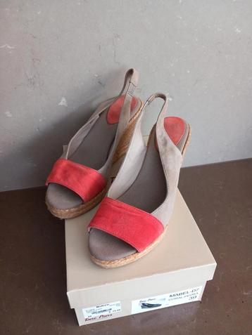 Leuke open dames pump10cm hoog maat 39 beschikbaar voor biedingen