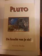 Pluto, Ophalen of Verzenden, Zo goed als nieuw, Achtergrond en Informatie