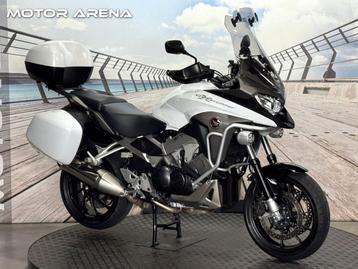 HONDA VFR 800 X CROSSRUNNER ABS (bj 2015) NL MOTOR VFR800X beschikbaar voor biedingen