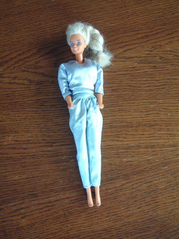 vintage pop mattel barbie nr.1, Verzamelen, Poppen, Zo goed als nieuw, Pop, Ophalen of Verzenden
