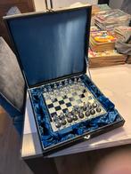 Schaakspel Bohemia Cristal, Ophalen