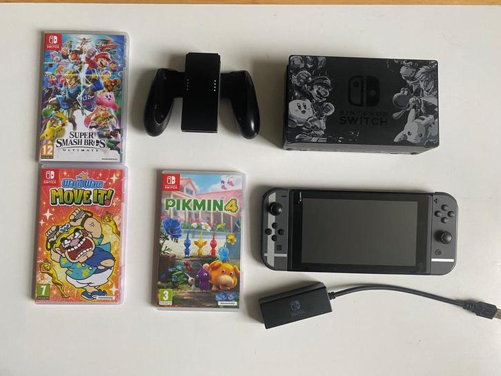 Nintendo Switch Super Smash Bros edition + 3 spellen en LAN, Spelcomputers en Games, Spelcomputers | Nintendo Switch, Zo goed als nieuw