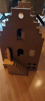 Te koop een houten poppenhuis, Kinderen en Baby's, Speelgoed | Poppenhuizen, Ophalen, Zo goed als nieuw, Poppenhuis
