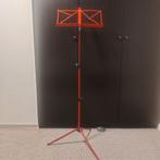 K&M Muziekstandaard rood, Ophalen of Verzenden, Zo goed als nieuw, Muziekstandaard