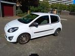 Renault Twingo 1.2 16V 2011 Wit, Auto's, Renault, 839 kg, 74 pk, 4 cilinders, 4 stoelen
