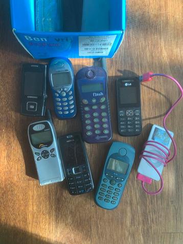 Oude gsm toestellen. beschikbaar voor biedingen