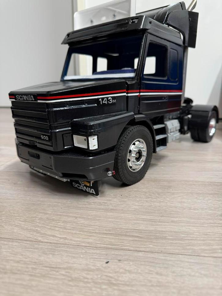 Scania Tamiya Schaalmodel - Luchtgeveerd Afbouwproject, Hobby en Vrije tijd, Modelbouw | Auto's en Voertuigen, Gebruikt, Truck