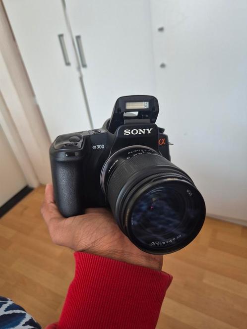 Sony A300 met oplader, SD card adapter en tasje, Audio, Tv en Foto, Fotocamera's Digitaal, Gebruikt, Spiegelreflex, Sony, 4 t/m 7 keer