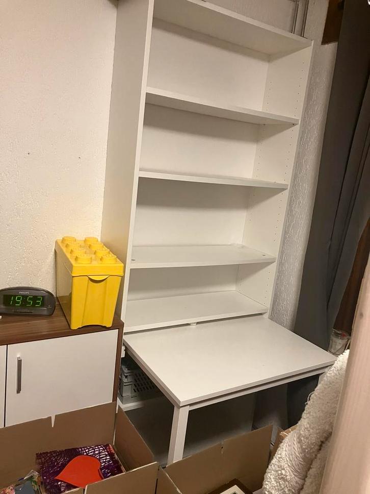 Billy boekenkast met bureau 80x202x28, Huis en Inrichting, Kasten | Boekenkasten, Zo goed als nieuw, 50 tot 100 cm, 200 cm of meer