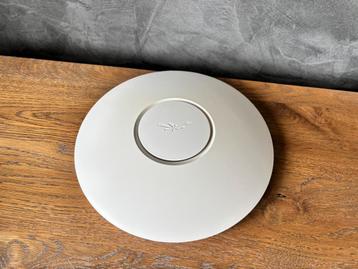3 x Ubiquiti Unifi AP Pro accesspoints beschikbaar voor biedingen